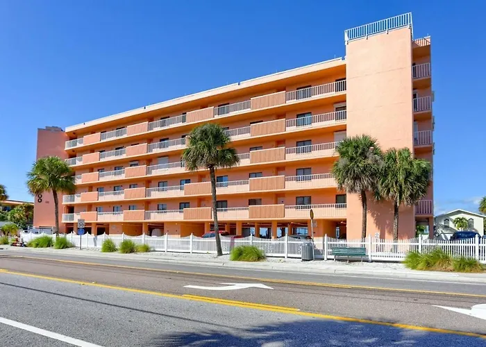 210 Reef Club * Clearwater Beach